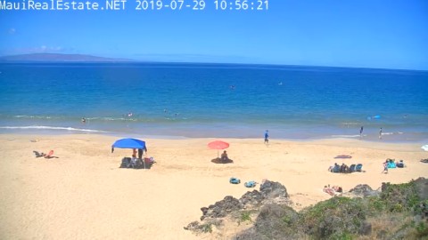 Maui - Charley Young Beach webcam