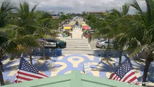 Lauderdale-by-the-Sea - Anglin's Square webcam