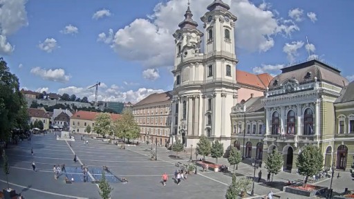 Eger - Dobo Istvan Square webcam