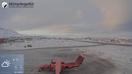 Nuuk Airport webcam